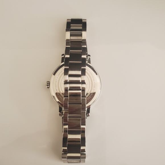 Lucien Piccard Eterno Silver Tone 40mm Watch and Bangle Set  Extra Strap NWOT - Picture 8 of 16